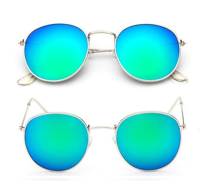 Women Retro Sunglasses - Embrace Your Quirk